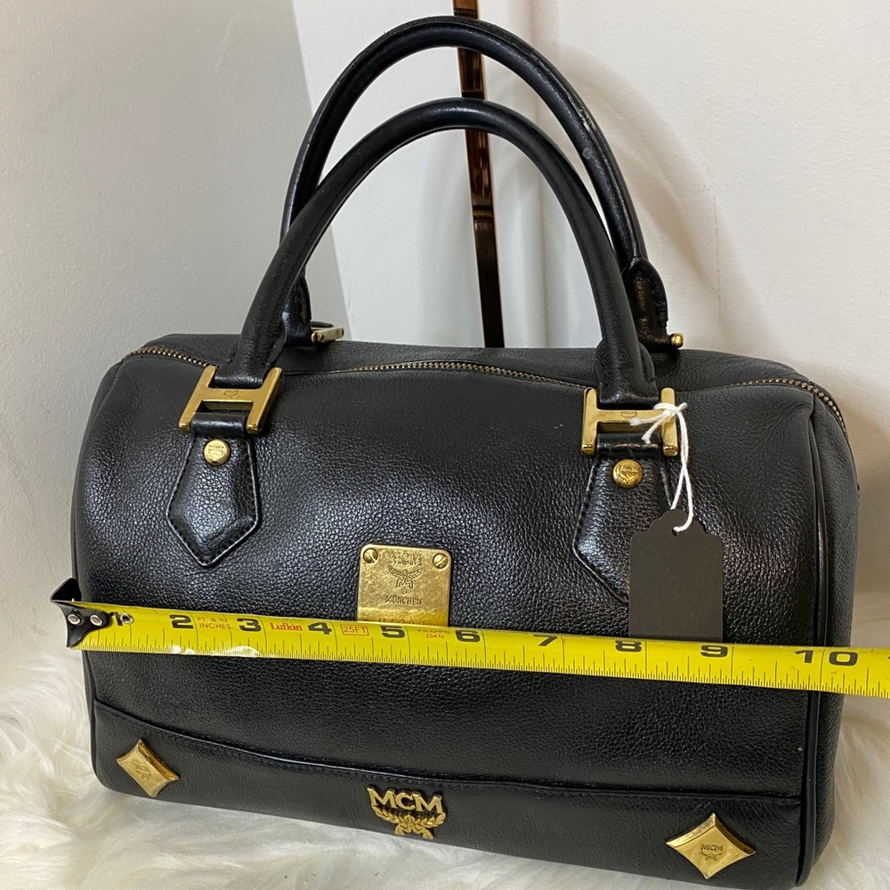Authentic Mcm leather - Picture 2 of 6